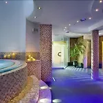 Sassella Hotel
