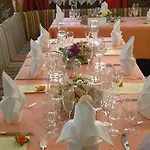 Sassella Hotel
