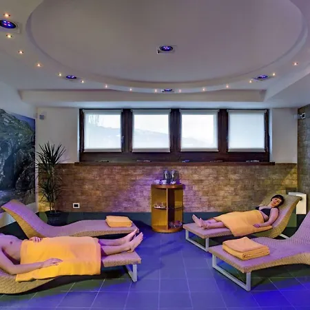 Sassella Hotel Grosio