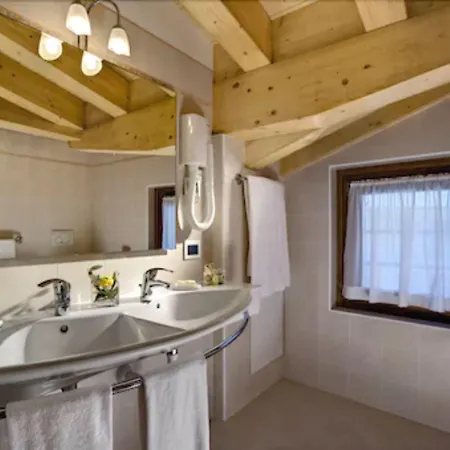 Sassella Hotel Grosio