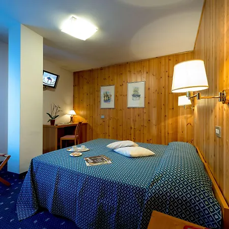 Sassella Hotell Grosio