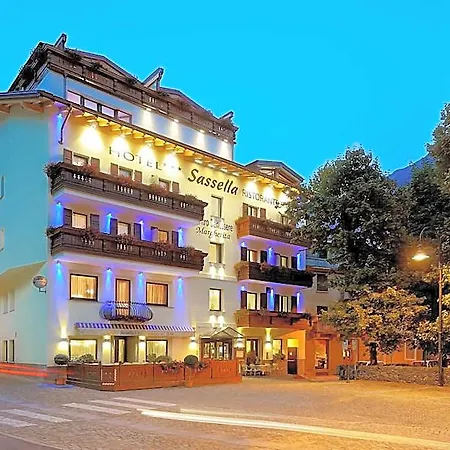 Sassella Hotel